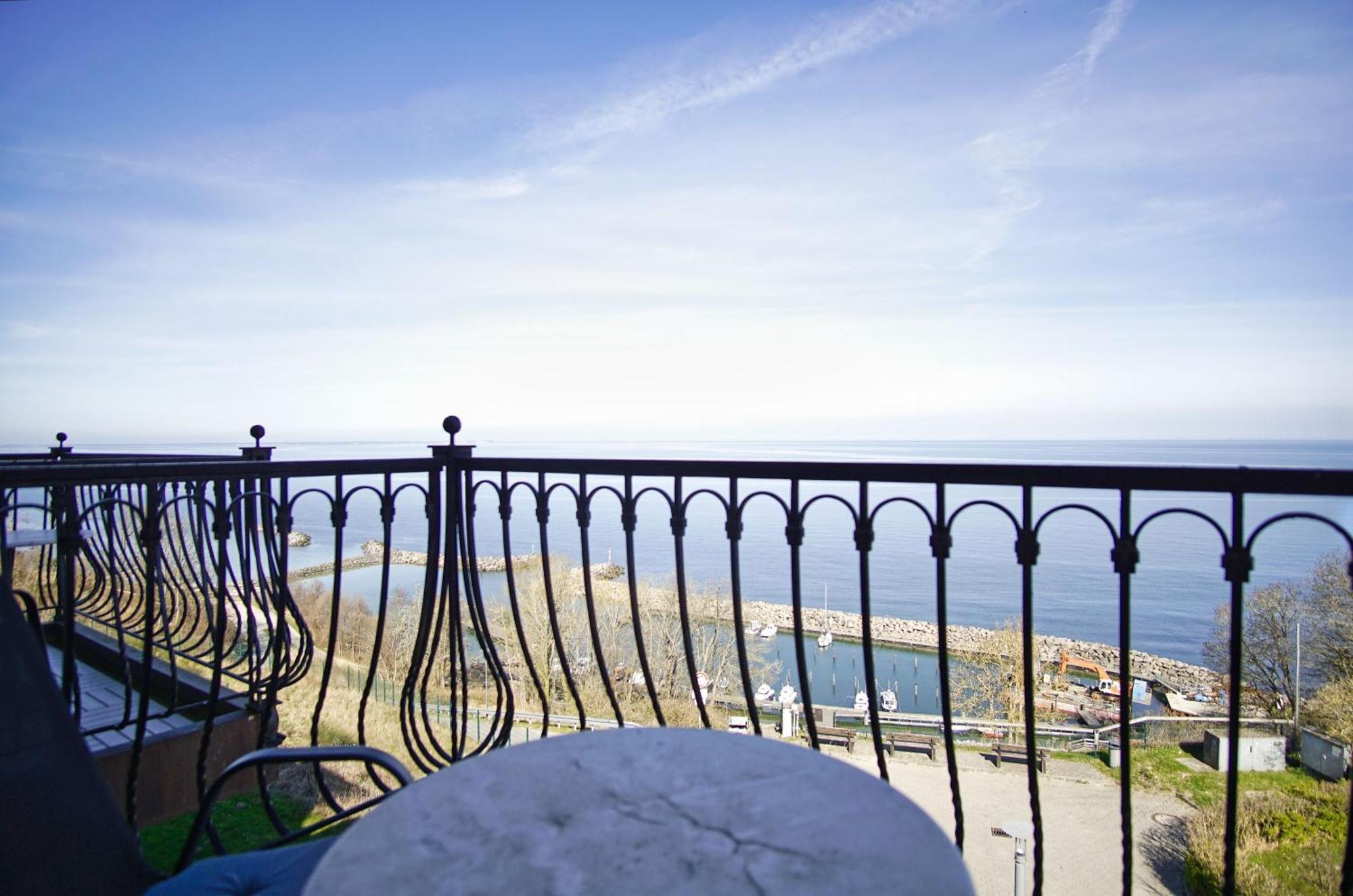 Ferienwohnung Mit Traumhaftem Meerblick - Haus Am Meer Fewo 11 Lohme Esterno foto